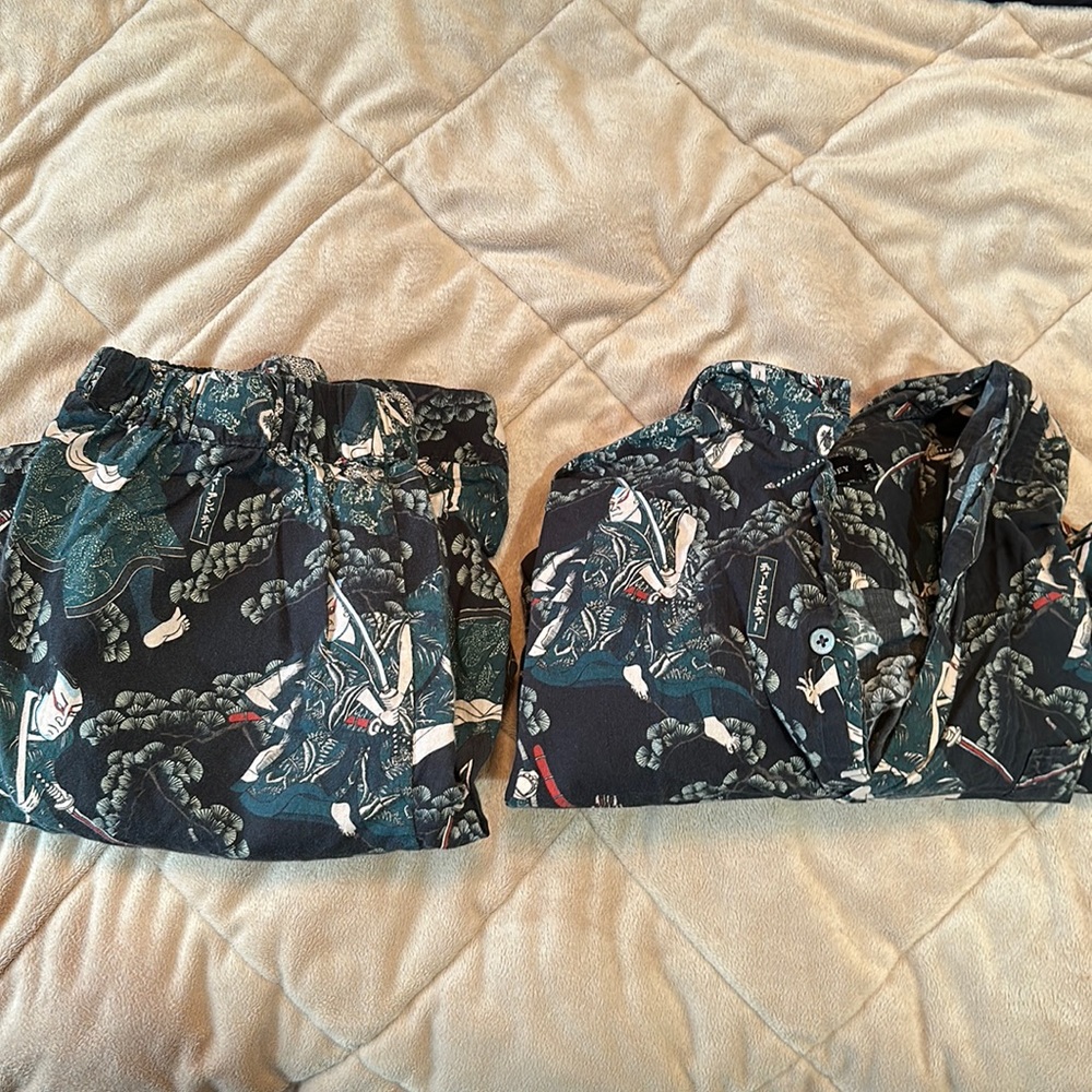 Desmond and Dempsey Men’s PJ Set